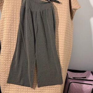 Motherhood Maternity Wide-Leg Maternity Pants in Gray